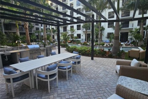 Condominio en alquiler en North Miami, Florida, 2 dormitorios, 101.08 m2 № 2042672 - foto 16