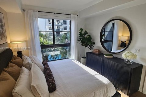 Condominio en alquiler en North Miami, Florida, 2 dormitorios, 101.08 m2 № 2042672 - foto 9