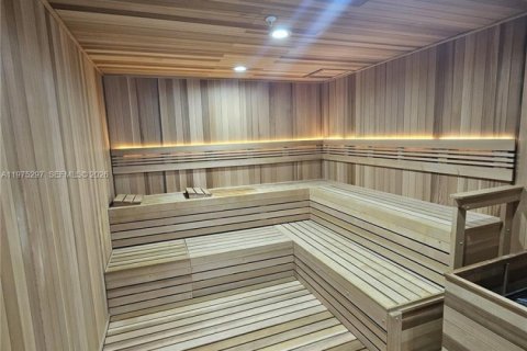 Condominio en alquiler en North Miami, Florida, 2 dormitorios, 101.08 m2 № 2042672 - foto 12