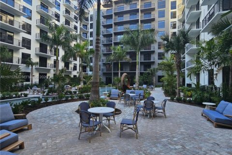 Condominio en alquiler en North Miami, Florida, 2 dormitorios, 101.08 m2 № 2042672 - foto 15