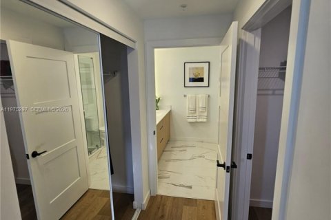 Condominio en alquiler en North Miami, Florida, 2 dormitorios, 101.08 m2 № 2042672 - foto 6