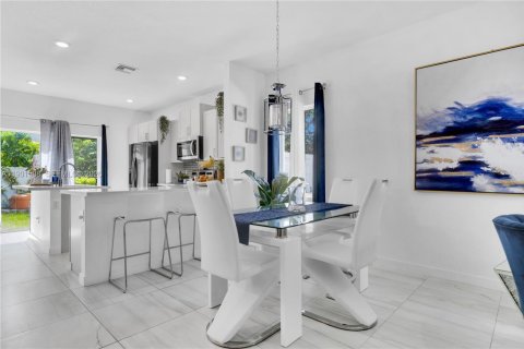 Touwnhouse à vendre à Homestead, Floride: 3 chambres, 156.08 m2 № 2081743 - photo 12