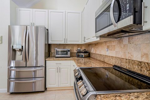 Casa en venta en Vero Beach, Florida, 3 dormitorios, 215.07 m2 № 2188015 - foto 13