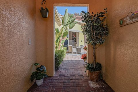 Casa en venta en Vero Beach, Florida, 3 dormitorios, 215.07 m2 № 2188015 - foto 8