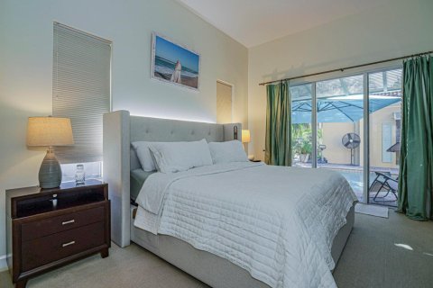 Casa en venta en Vero Beach, Florida, 3 dormitorios, 215.07 m2 № 2188015 - foto 17