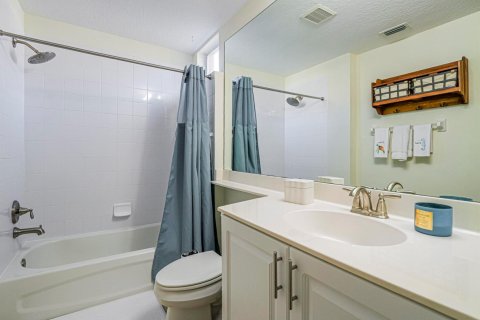 Casa en venta en Vero Beach, Florida, 3 dormitorios, 215.07 m2 № 2188015 - foto 24