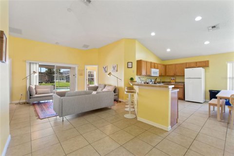 Casa en venta en Kissimmee, Florida, 4 dormitorios, 159.7 m2 № 1628929 - foto 14