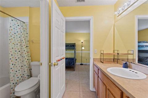 Casa en venta en Kissimmee, Florida, 4 dormitorios, 159.7 m2 № 1628929 - foto 11
