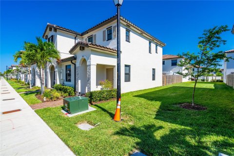 Adosado en venta en Homestead, Florida, 3 dormitorios, 123.37 m2 № 1818131 - foto 3