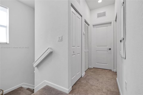 Adosado en venta en Homestead, Florida, 3 dormitorios, 123.37 m2 № 1818131 - foto 17