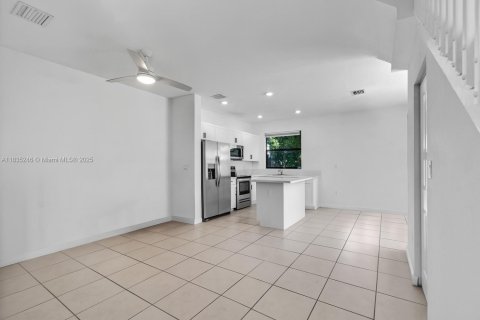Adosado en venta en Homestead, Florida, 3 dormitorios, 123.37 m2 № 1818131 - foto 8