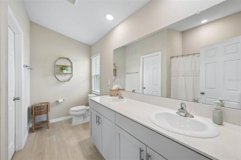 House in Parrish, Florida 3 bedrooms, 148.83 sq.m. № 2203324 - photo 18