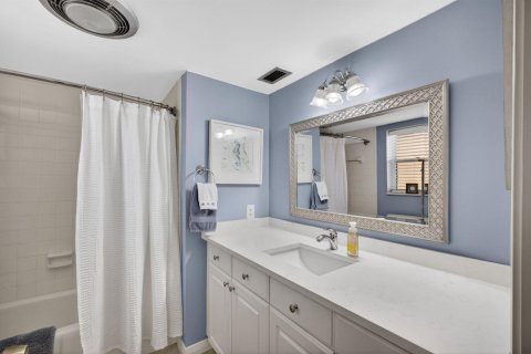 Condo in Jupiter, Florida, 3 bedrooms № 2155102 - photo 13