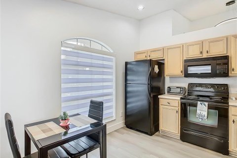 Villa ou maison à louer à Kissimmee, Floride: 3 chambres, 135.82 m2 № 2388761 - photo 16