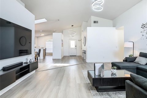 Villa ou maison à louer à Kissimmee, Floride: 3 chambres, 135.82 m2 № 2388761 - photo 25