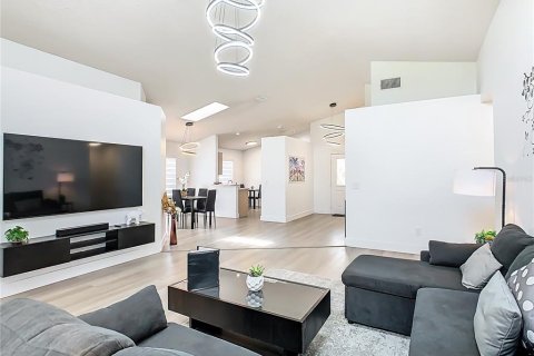 Villa ou maison à louer à Kissimmee, Floride: 3 chambres, 135.82 m2 № 2388761 - photo 24