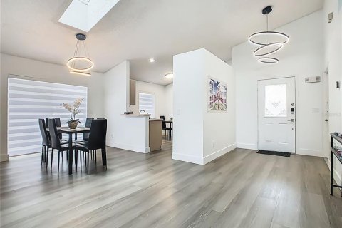 Villa ou maison à louer à Kissimmee, Floride: 3 chambres, 135.82 m2 № 2388761 - photo 21