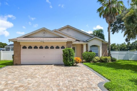 Villa ou maison à louer à Kissimmee, Floride: 3 chambres, 135.82 m2 № 2388761 - photo 6