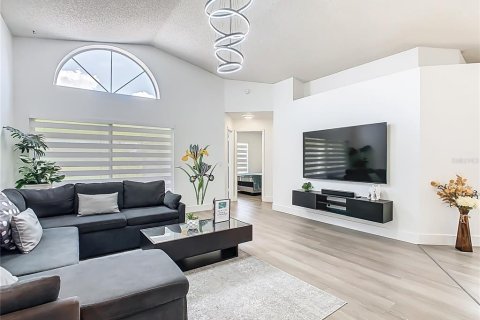 Villa ou maison à louer à Kissimmee, Floride: 3 chambres, 135.82 m2 № 2388761 - photo 23
