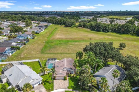 Villa ou maison à louer à Kissimmee, Floride: 3 chambres, 135.82 m2 № 2388761 - photo 2