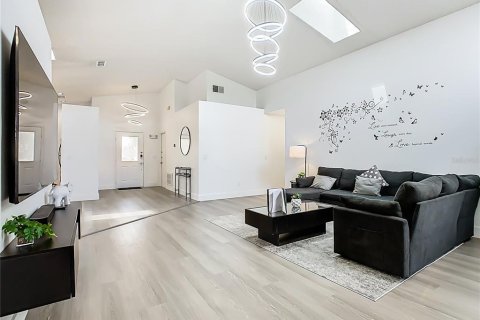 Villa ou maison à louer à Kissimmee, Floride: 3 chambres, 135.82 m2 № 2388761 - photo 26
