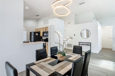 Villa ou maison à louer à Kissimmee, Floride: 3 chambres, 135.82 m2 № 2388761 - photo 11