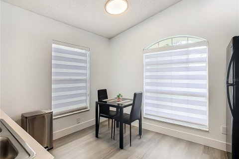 Villa ou maison à louer à Kissimmee, Floride: 3 chambres, 135.82 m2 № 2388761 - photo 14