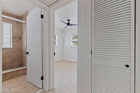 Villa ou maison à vendre à Saint Petersburg, Floride: 2 chambres, 83.7 m2 № 2322322 - photo 14