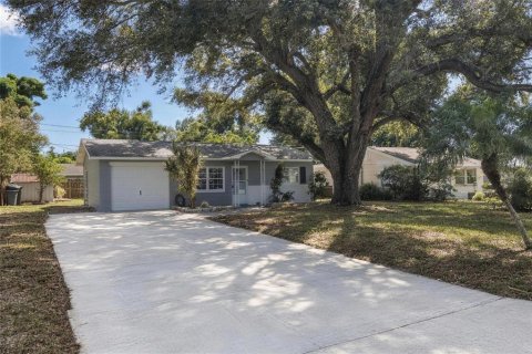 Villa ou maison à vendre à Saint Petersburg, Floride: 2 chambres, 83.7 m2 № 2322322 - photo 2
