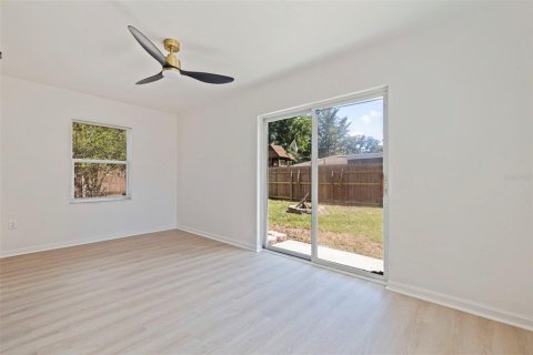 Villa ou maison à vendre à Saint Petersburg, Floride: 2 chambres, 83.7 m2 № 2322322 - photo 13
