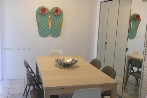 Купить кондоминиум в Майами-Бич, Флорида 2 спальни, 117.06м2, № 2058031 - фото 26