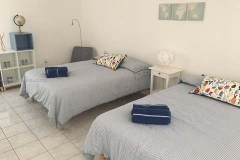 Купить кондоминиум в Майами-Бич, Флорида 2 спальни, 117.06м2, № 2058031 - фото 15