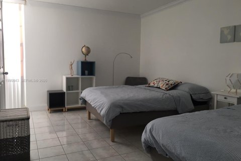 Купить кондоминиум в Майами-Бич, Флорида 2 спальни, 117.06м2, № 2058031 - фото 19