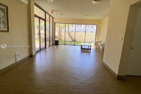 Купить кондоминиум в Майами-Бич, Флорида 2 спальни, 117.06м2, № 2058031 - фото 2