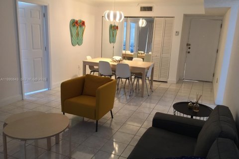 Купить кондоминиум в Майами-Бич, Флорида 2 спальни, 117.06м2, № 2058031 - фото 27