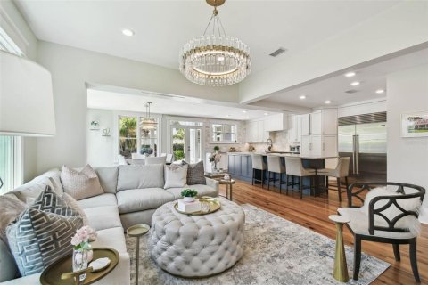 Купить виллу или дом в Тампа, Флорида 15 комнат, 305.28м2, № 2155761 - фото 15