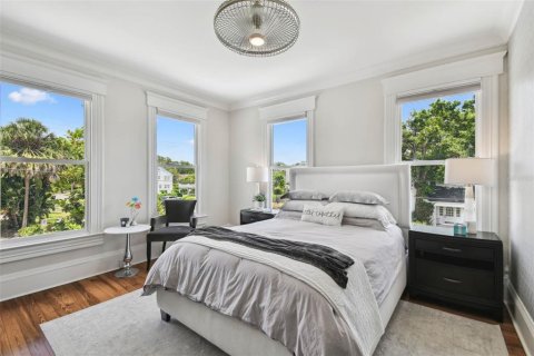 Купить виллу или дом в Тампа, Флорида 15 комнат, 305.28м2, № 2155761 - фото 24