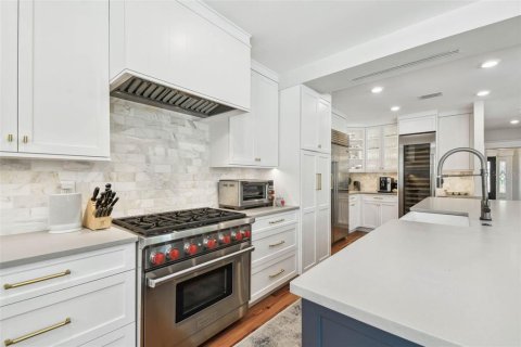 Купить виллу или дом в Тампа, Флорида 15 комнат, 305.28м2, № 2155761 - фото 19