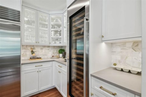 Купить виллу или дом в Тампа, Флорида 15 комнат, 305.28м2, № 2155761 - фото 20