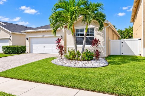 Villa ou maison à Lake Worth, Floride 4 chambres, 158.86 m2 № 2428154