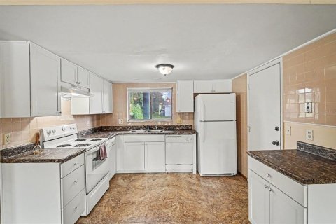 Villa ou maison à vendre à Orlando, Floride: 2 chambres, 171.22 m2 № 2416980 - photo 20