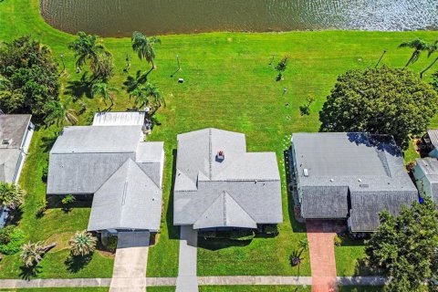 Villa ou maison à vendre à Orlando, Floride: 2 chambres, 171.22 m2 № 2416980 - photo 30