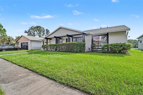 Villa ou maison à vendre à Orlando, Floride: 2 chambres, 171.22 m2 № 2416980 - photo 23