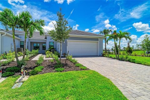 House in Lakewood Ranch, Florida 2 bedrooms, 148.83 sq.m. № 2287264 - photo 13