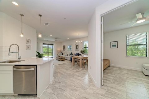 House in Lakewood Ranch, Florida 2 bedrooms, 148.83 sq.m. № 2287264 - photo 17