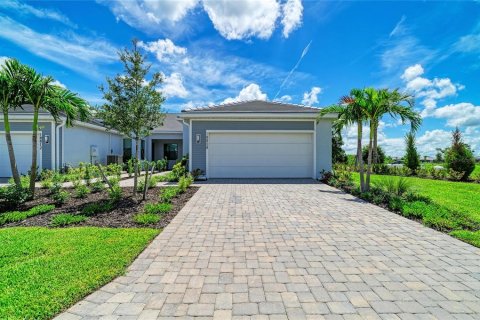 House in Lakewood Ranch, Florida 2 bedrooms, 148.83 sq.m. № 2287264 - photo 14