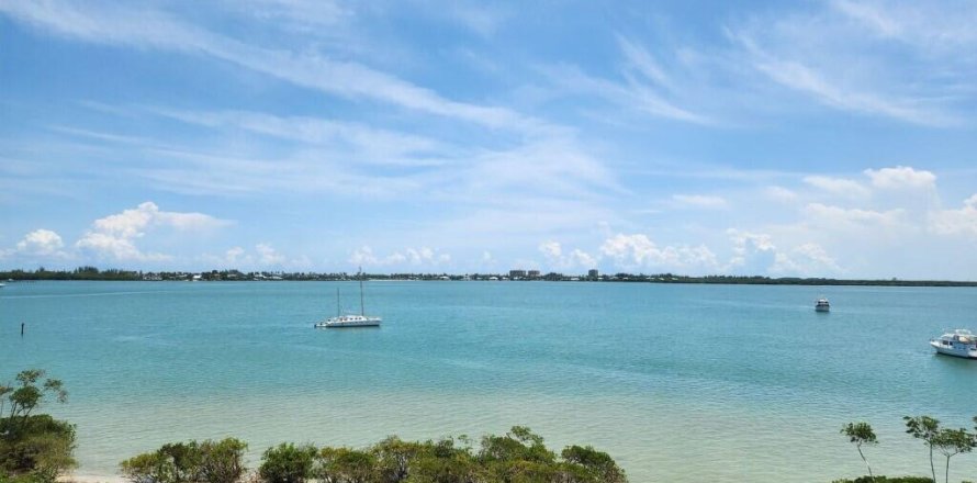 Condominio en Fort Pierce, Florida, 2 dormitorios  № 1152016