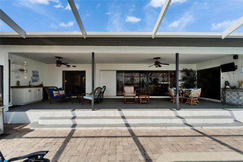 Villa ou maison à vendre à Apollo Beach, Floride: 4 chambres, 177.63 m2 № 1679529 - photo 20