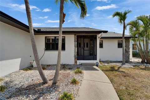Villa ou maison à vendre à Apollo Beach, Floride: 4 chambres, 177.63 m2 № 1679529 - photo 10