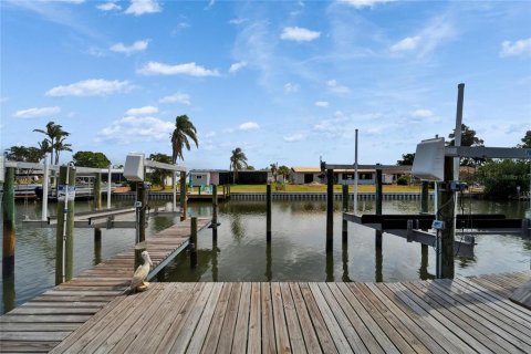 Villa ou maison à vendre à Apollo Beach, Floride: 4 chambres, 177.63 m2 № 1679529 - photo 27